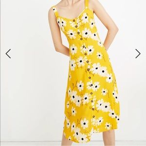 🥳HP🥳 Button-Front Midi Dress in Ikat Floral